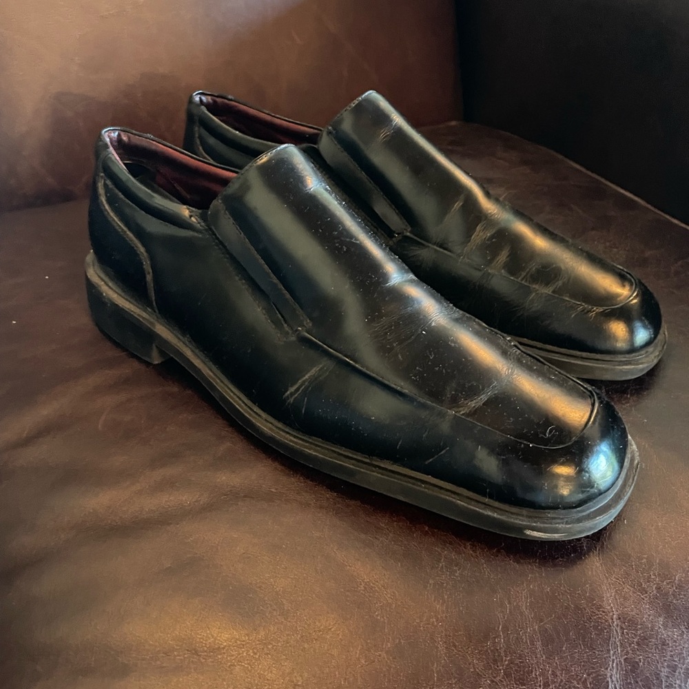 Kenneth Cole reaction, shiny black loafers, men’s 9.5